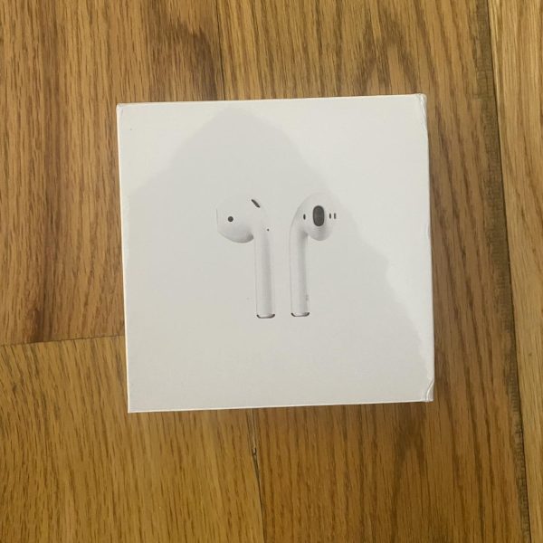 Apple airpods 2( Reselling)