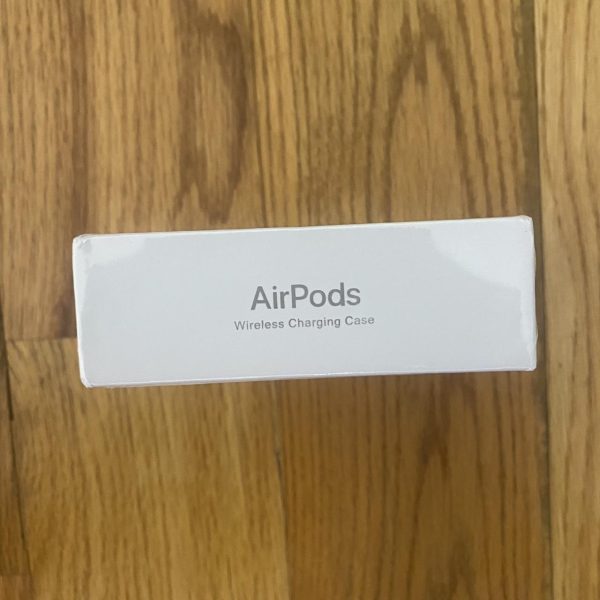 Apple airpods 2( Reselling)