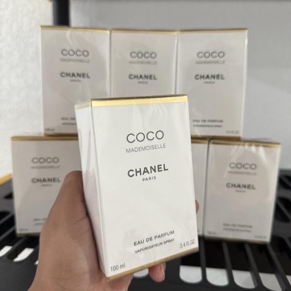 Chanel White and Gold Fragrance